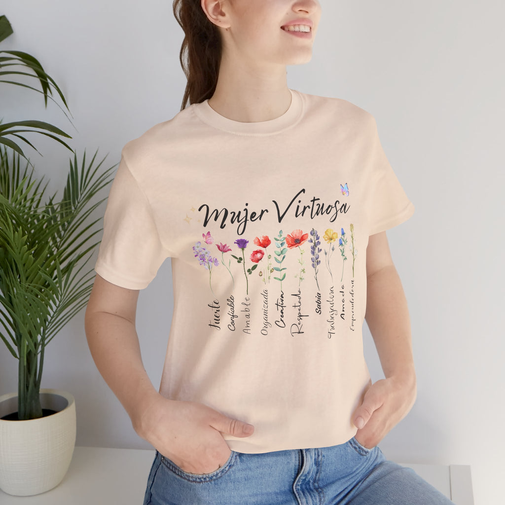 Mujer Virtuosa floral scripture tee | Spanish Bible verse women shirt