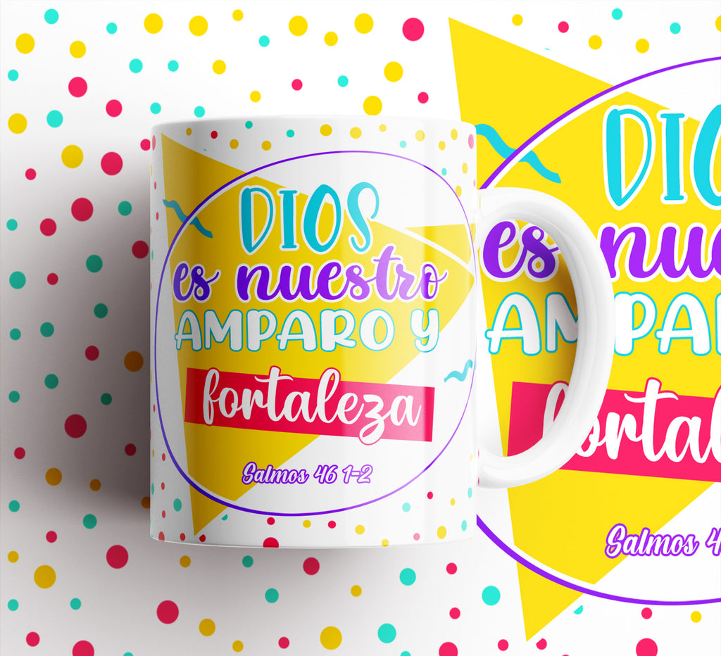 Dios es nuestro amparo y fortaleza — Spanish Inspirational Ceramic Mug (11oz/15oz)